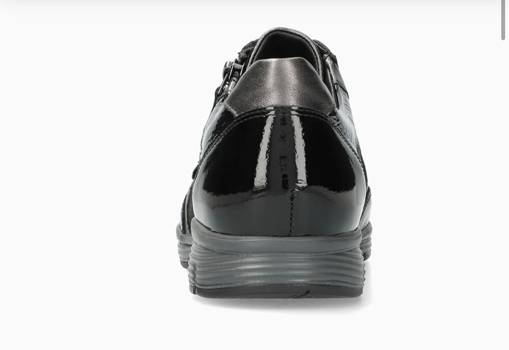 Baskets MEPHISTO Ylona Black