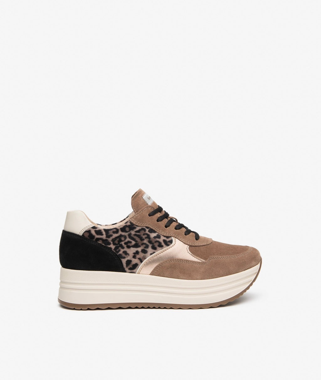 Sneakers NERO GIARDINI en Cuir Velours, Matière Technique et Cuir