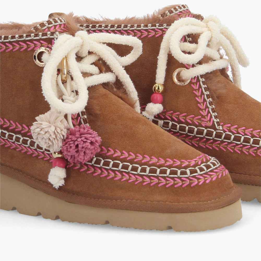 Boots ARMISTICE IRIS DESERT W CAMEL