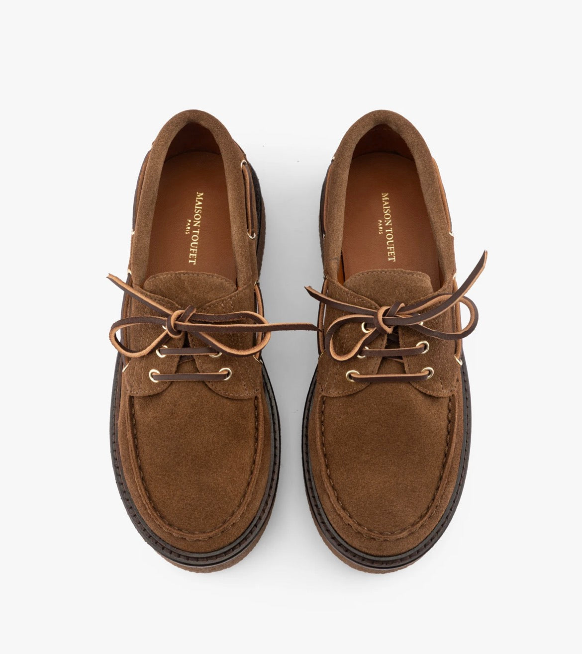 Mocassins style bateau en cuir suédé marron — Maison Toufet