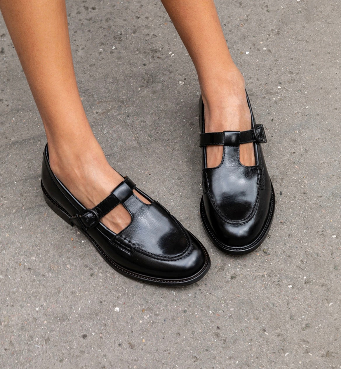Mocassin Anne - Cuir glacé noir - MAISON TOUFFET